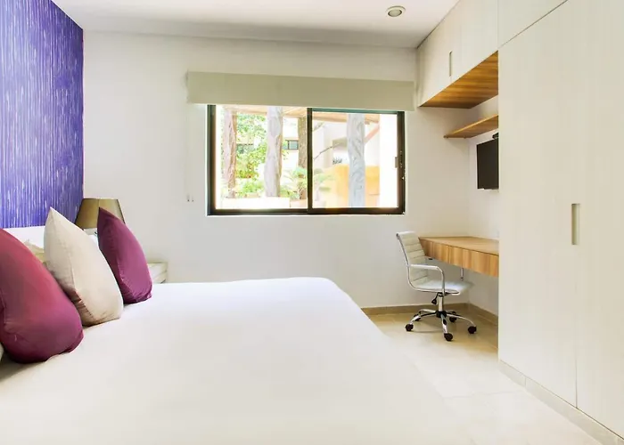 Stylish 2b With Direct Pool Access In Aldea Zama *